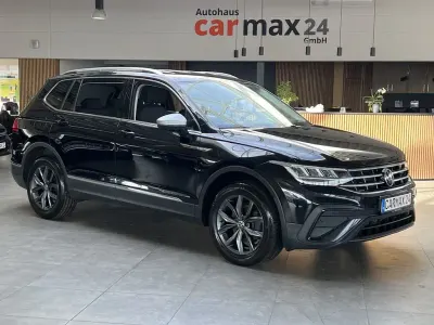 Gebraucht VW Tiguan Allspace Life 150 PS (110 kW) 2023 Schwarz SUV