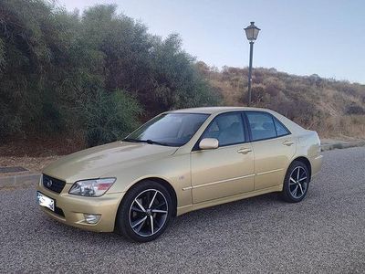 Lexus IS200