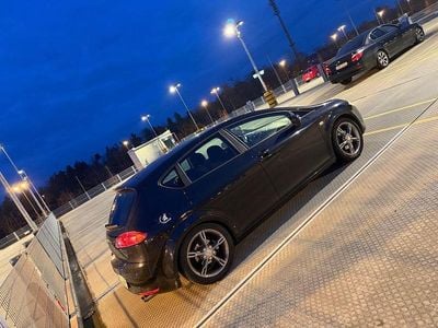 Schwarz Gebraucht 2008 Seat Leon Reference Limousine | 2.200 € (Guter Preis)