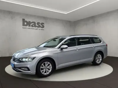 Gebraucht VW Passat Business 150 PS (110 kW) 2022 Scale silver metallic Kombi