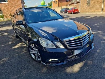 Gebraucht Mercedes E350 Avantgarde 211 PS (155 kW) 2010 Schwarz Limousine