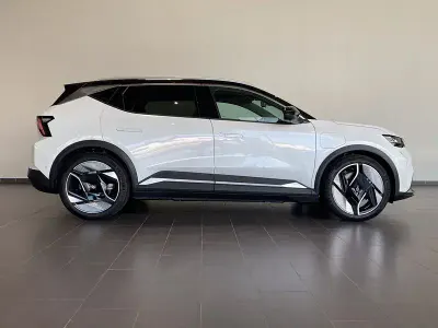 Gebraucht Renault Scénic Iconic 161 kW (219 PS) 2024 Weiss qnc+schwarz gne Van / Kleinbus