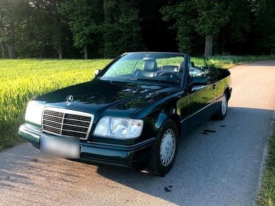 Usata Mercedes 200 136 CV (100 kW) 1995 Verde Cabrio