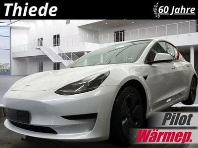 Gebraucht Tesla Model 3 Standard Range 239 kW (325 PS) 2023 Weiss metallic Limousine