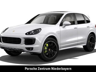 Carraraweissmetallic Gebraucht 2017 Porsche Cayenne S E-Hybrid Platinum Edition SUV | 46.900 €