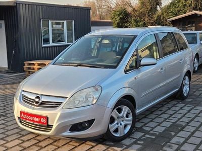 Gebraucht Opel Zafira Edition 140 PS (102 kW) 2009 Silber Van / Kleinbus