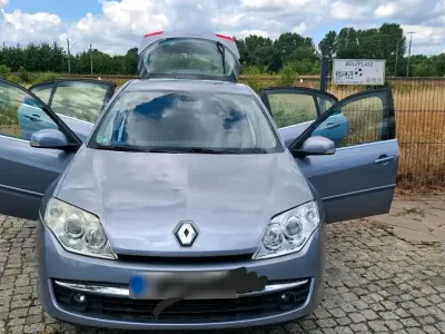 Gebraucht Renault Laguna III 103 PS (75 kW) 2007 Blau Limousine