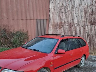 Usata Nissan Primera 131 CV (96 kW) 1999 Rosso Station wagon