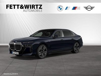 Gebraucht BMW 740 M Sport 299 PS (219 kW) 2025 Carbonschwarz metallic Limousine