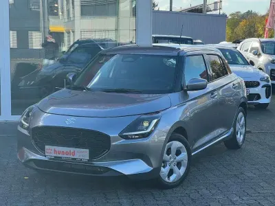 Neu Suzuki Swift Comfort 83 PS (61 kW) 2025 Silber Kleinwagen
