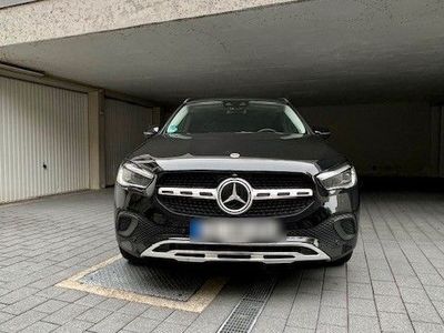 Mercedes GLA220