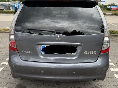Mitsubishi Grandis
