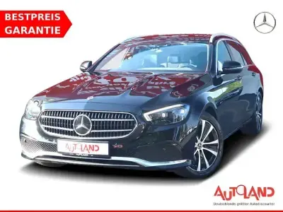 Gebraucht Mercedes E300 Avantgarde 320 PS (235 kW) 2021 Schwarz Kombi