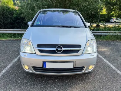 Gebraucht Opel Meriva 101 PS (74 kW) 2003 Silber Van / Kleinbus