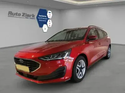 Używany Ford Focus Cool & Connect 125 KM (91 kW) 2022 Czerwony Kombi