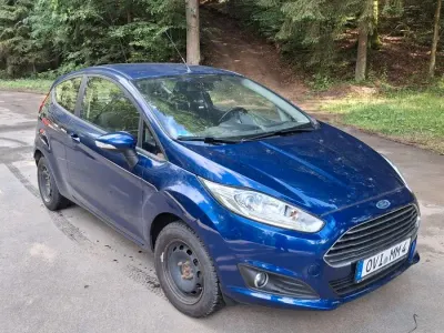Gebraucht Ford Fiesta 80 PS (58 kW) 2015 Blau Kleinwagen