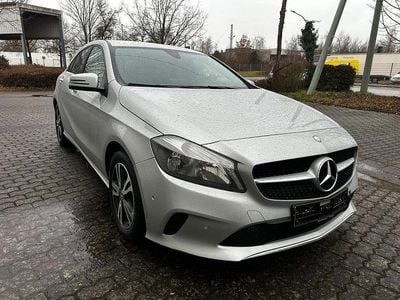 Silber Gebraucht 2015 Mercedes A200 Limousine | 9.990 € (Guter Preis)