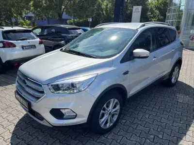 Gebraucht Ford Kuga Titanium 150 PS (110 kW) 2019 Silber metallic SUV