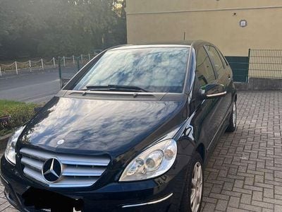 Mercedes B180