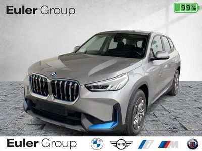 Schwarz Gebraucht 2023 BMW iX1 Performance SUV | 34.888 € (Fairer Preis)