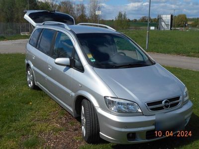 gebraucht Opel Zafira 1.8 16V OPC-Line Starsilber Metallic III