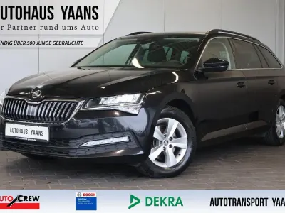 Gebraucht Skoda Superb Ambition 150 PS (110 kW) 2022 Schwarz Kombi