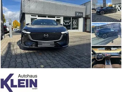 Usata Mazda 6e Takumi-Line 189 kW (258 CV) 2025 Blu Berlina