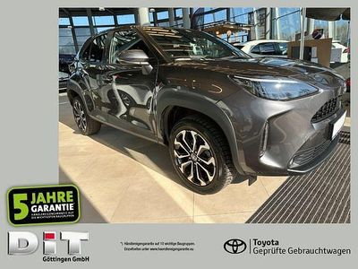 Gebraucht Toyota Yaris Hybrid Connect Style 116 PS (85 kW) 2023 Marlingrau metallic