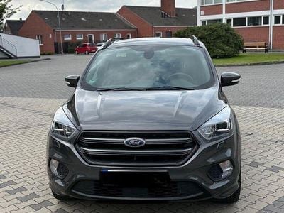 Usata Ford Kuga ST-Line 175 CV (128 kW) 2018 Grigio SUV