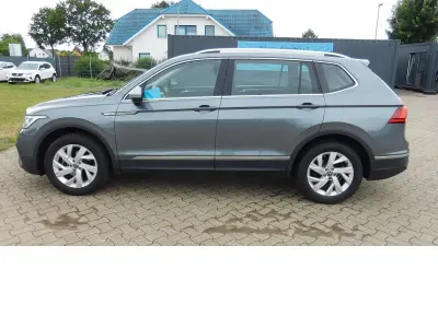 Gebraucht VW Tiguan Life 150 PS (110 kW) 2025 Platinumgreymet SUV
