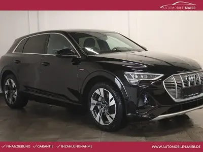 Gebraucht Audi e-tron S-Line 230 kW (313 PS) 2022 Brillantschwarz SUV