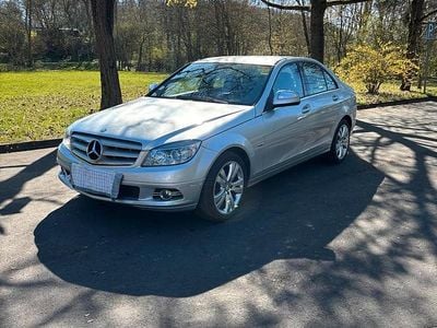 Second-hand Mercedes C200 Avantgarde 184 CP (135 kW) 2007 Argintiu Berlinǎ