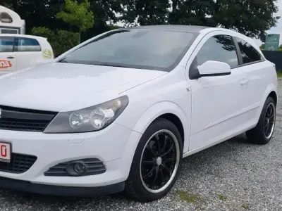 Gebraucht Opel Astra GTC 140 PS (102 kW) 2008 Weiß Coupé