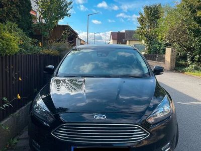 gebraucht Ford Focus Limousine