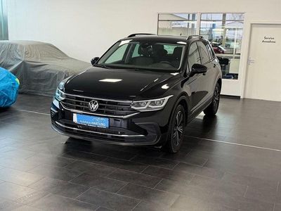 Gebraucht VW Tiguan Life 150 PS (110 kW) 2024 Deep black perleffekt SUV