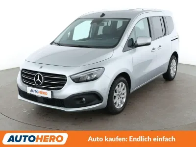 Gebraucht Mercedes T180 Progressive 116 PS (85 kW) 2022 Grau Van / Kleinbus