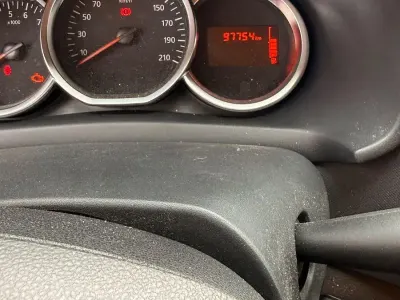 Używany Dacia Sandero Acces 73 KM (53 kW) 2018 Czarny Sedan/Limuzyna