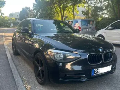 Gebraucht BMW 118 Sport Line 170 PS (125 kW) 2012 Schwarz Kleinwagen