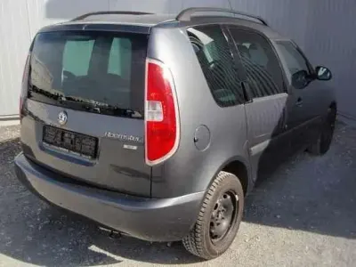 Używany Skoda Roomster Ambition 86 KM (63 kW) 2012 Szary Minivan