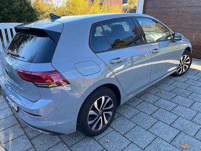 Grau Gebraucht 2021 VW Golf VIII Life Limousine | 17.500 € (Teuer)