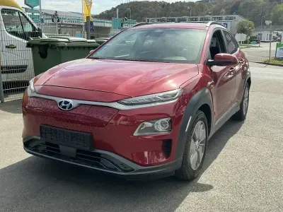 Usata Hyundai Kona Style 100 kW (136 CV) 2020 Rosso SUV