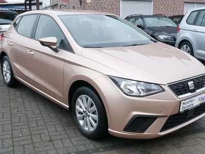 Gebraucht Seat Ibiza Style 75 PS (55 kW) 2018 Mystic magenta Kleinwagen