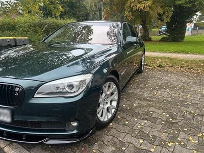 Second-hand BMW 750 404 CP (297 kW) 2010 Verde Berlinǎ