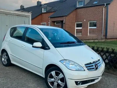 Gebraucht Mercedes A160 95 PS (69 kW) 2010 Weiß Kleinwagen