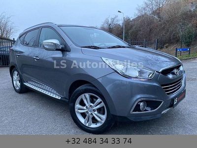 Grau Gebraucht 2012 Hyundai ix35 SUV | 3.999 € (Guter Preis)