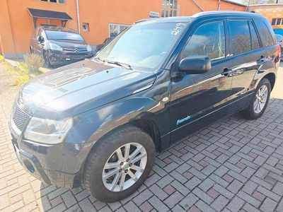 Second-hand Suzuki Grand Vitara 129 CP (94 kW) 2010 Negru SUV
