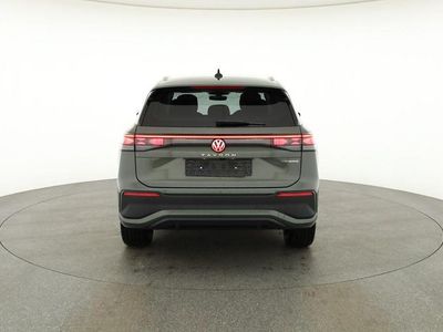 Neu VW Tayron R-line 204 PS (150 kW) 2026 Cipressino grün metallic SUV