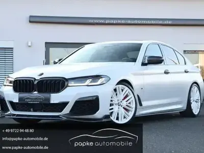 Używany BMW M550 Performance 740 KM (544 kW) 2020 Biały Sedan/Limuzyna