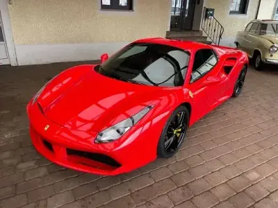 Usata Ferrari 488 670 CV (492 kW) 2017 Rosso Cabrio