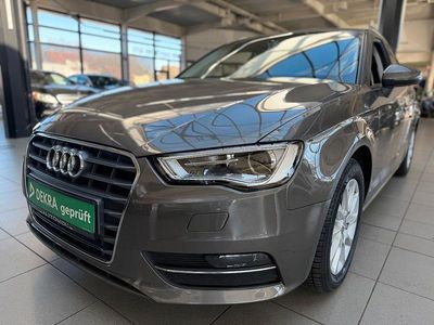 Gebraucht Audi A3 Attraction 150 PS (110 kW) 2014 Grau Limousine